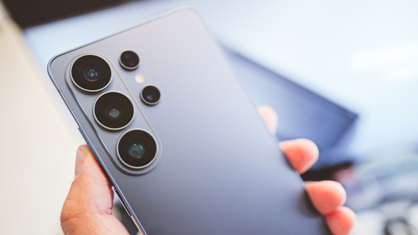 4 Perks to Buy Samsung Direct: Trade-ins & Colors