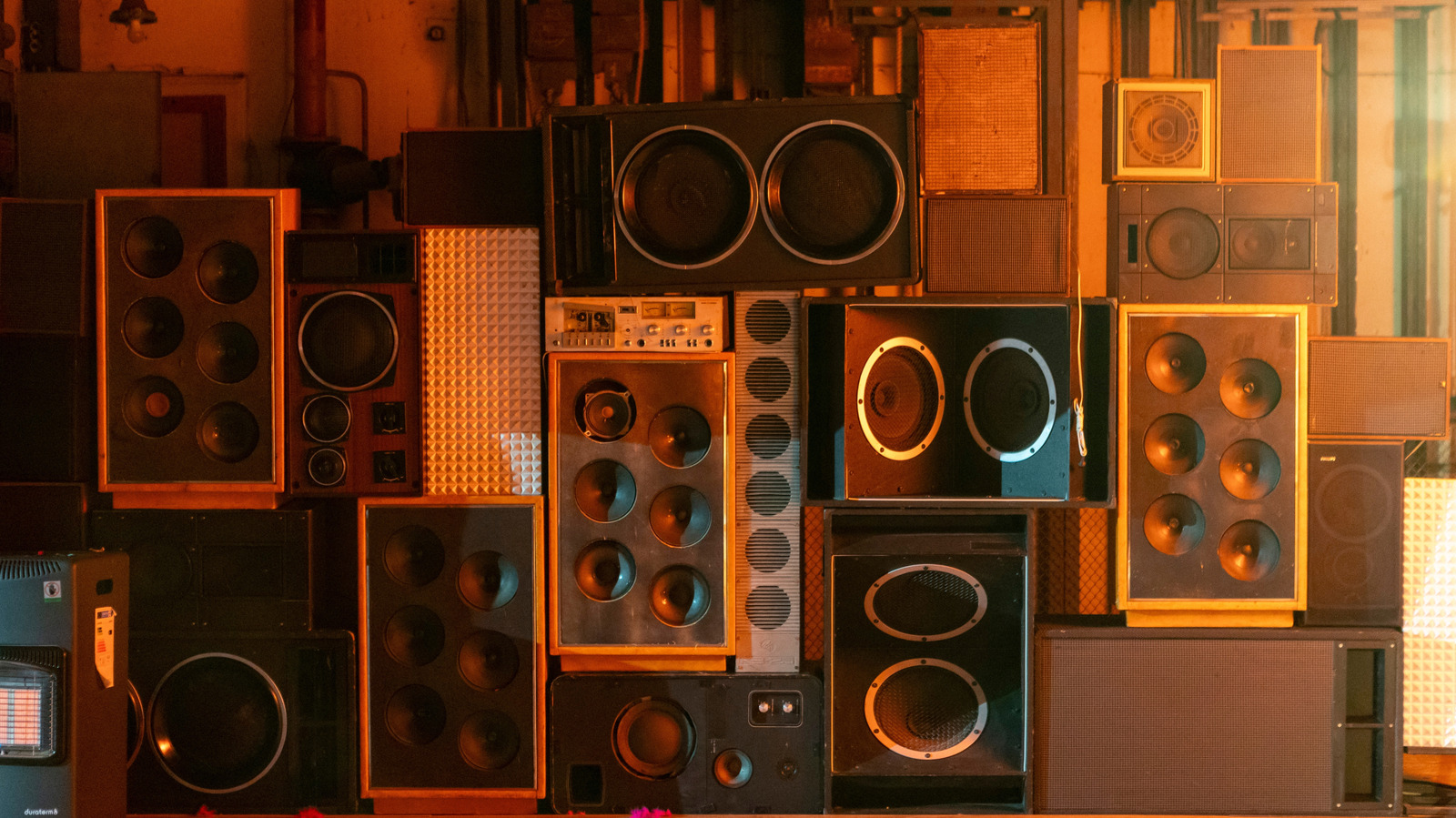 Physics of Multi-Layered Speaker Sound Reproduction