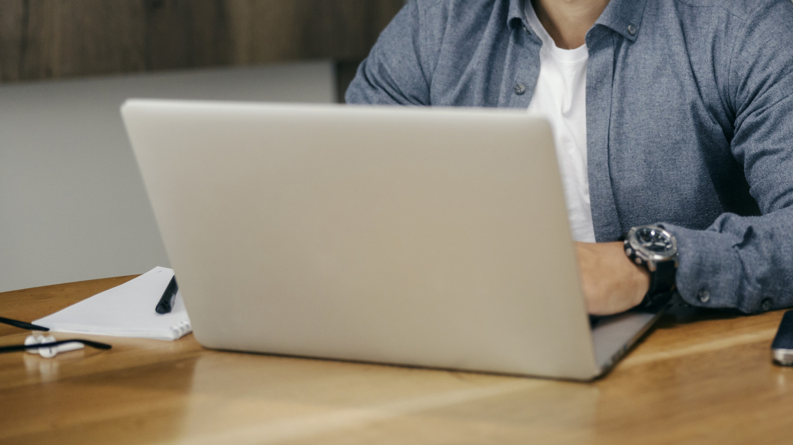 5 Laptop Brands to Avoid in 2026: Consumer Reports