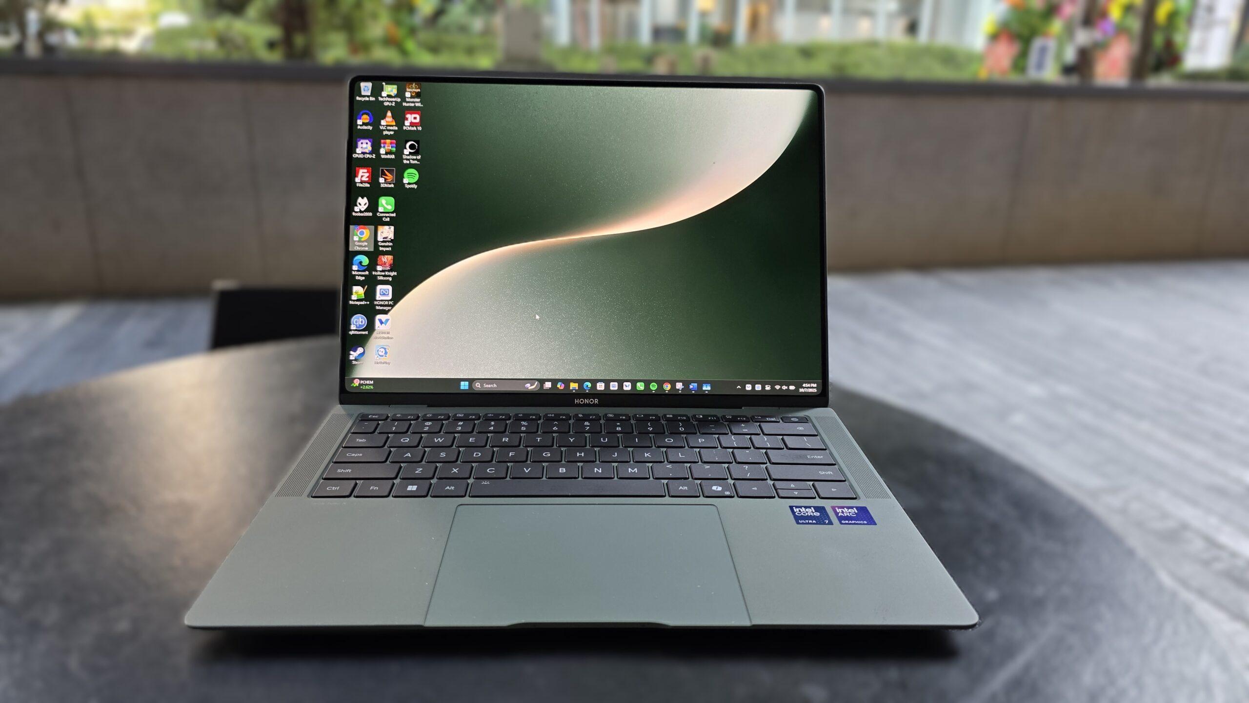Honor MagicBook Art 14 Review: A MacBook Air Killer?