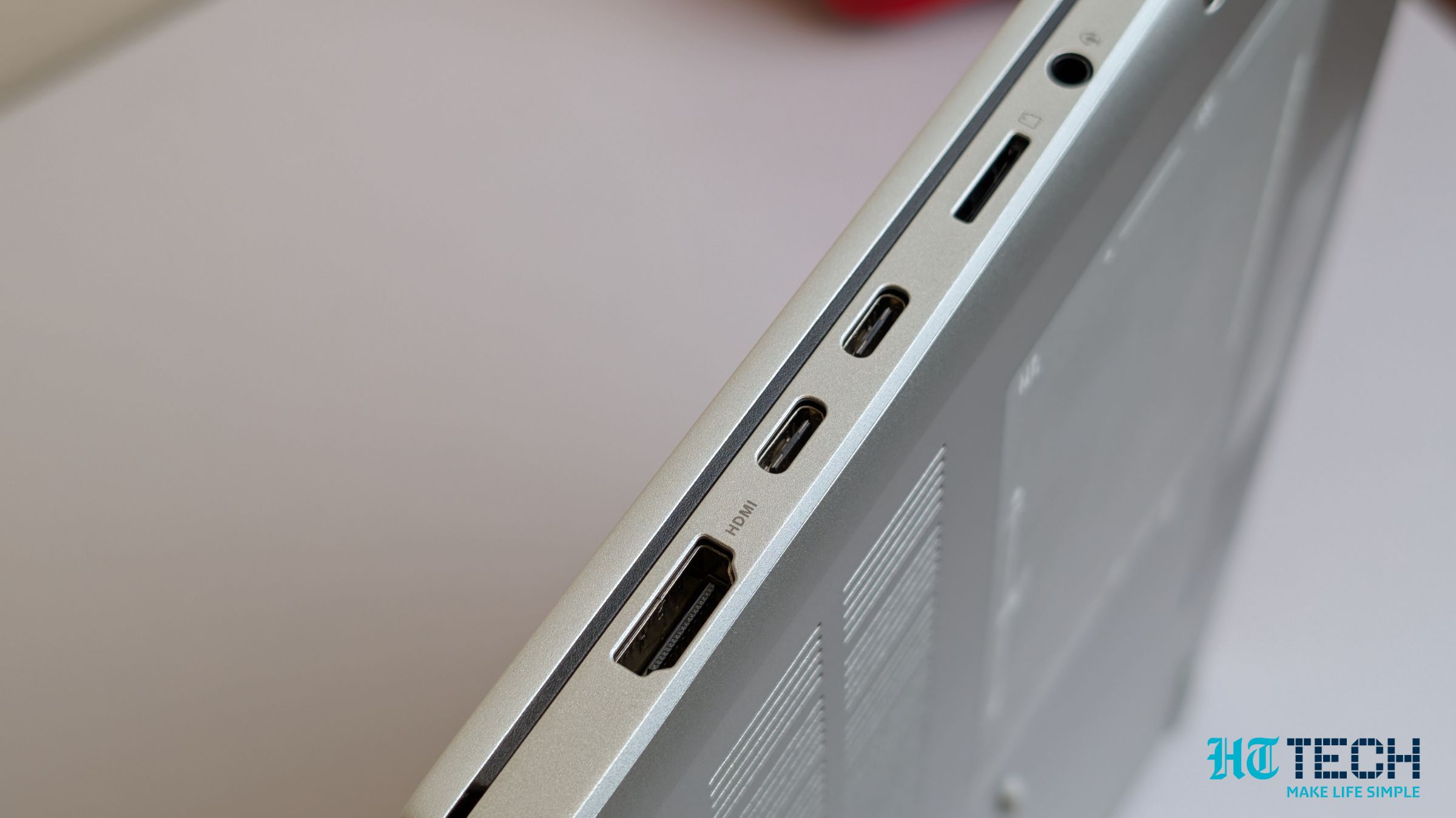 Side profile of the ASUS Vivobook S15 showing various I/O ports.
