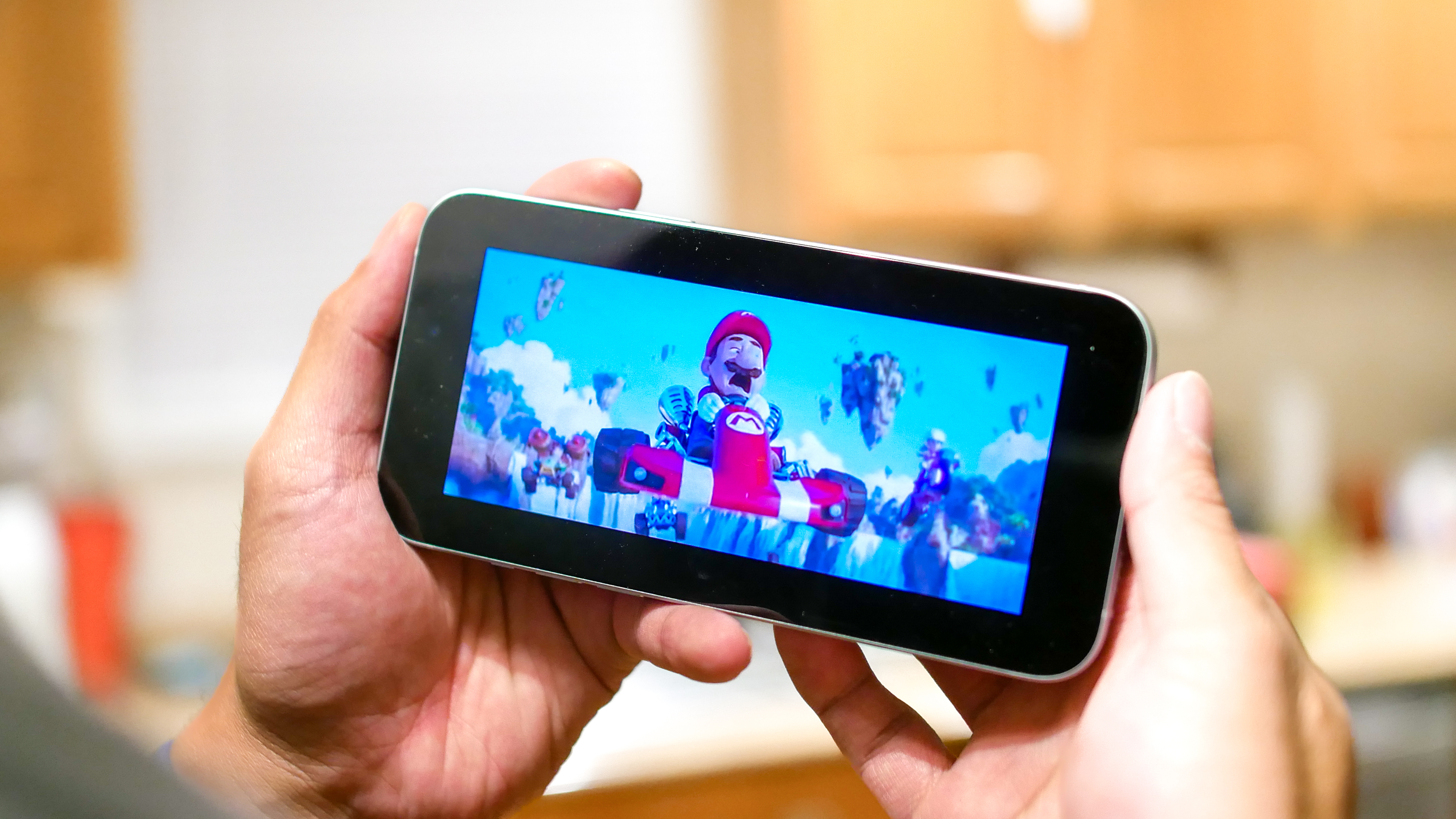 The 6.7-inch Super Retina XDR Display of the iPhone 15 Plus with Dynamic Island