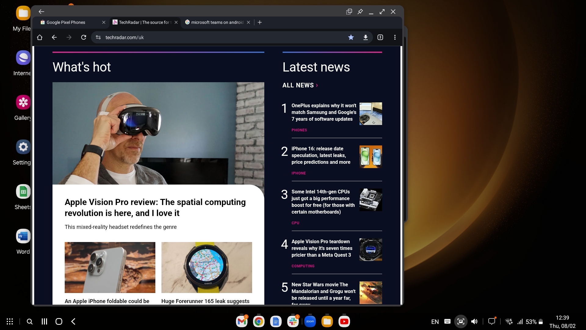 The Samsung DeX desktop interface showing multiple overlapping web browser windows.