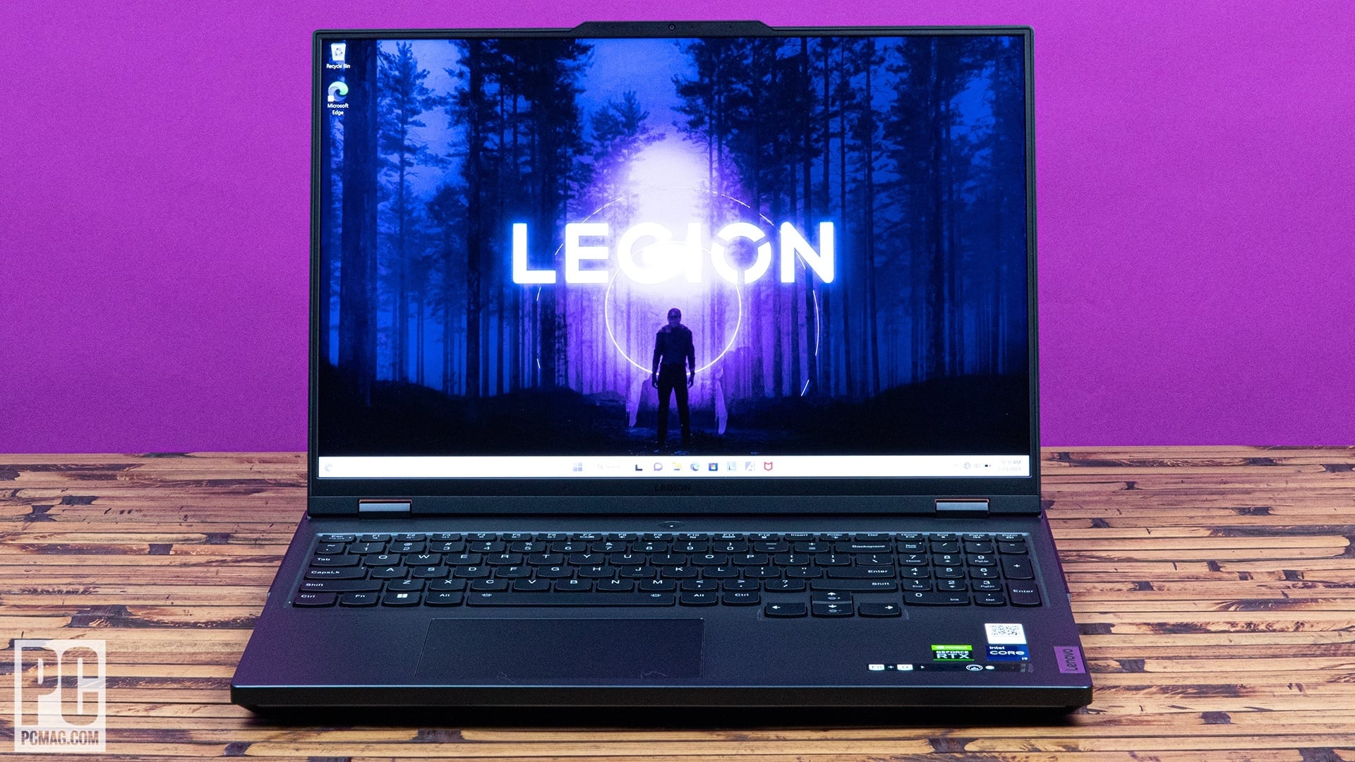 The 16-inch 240Hz QHD display of the Lenovo Legion Pro 7i Gen 8.