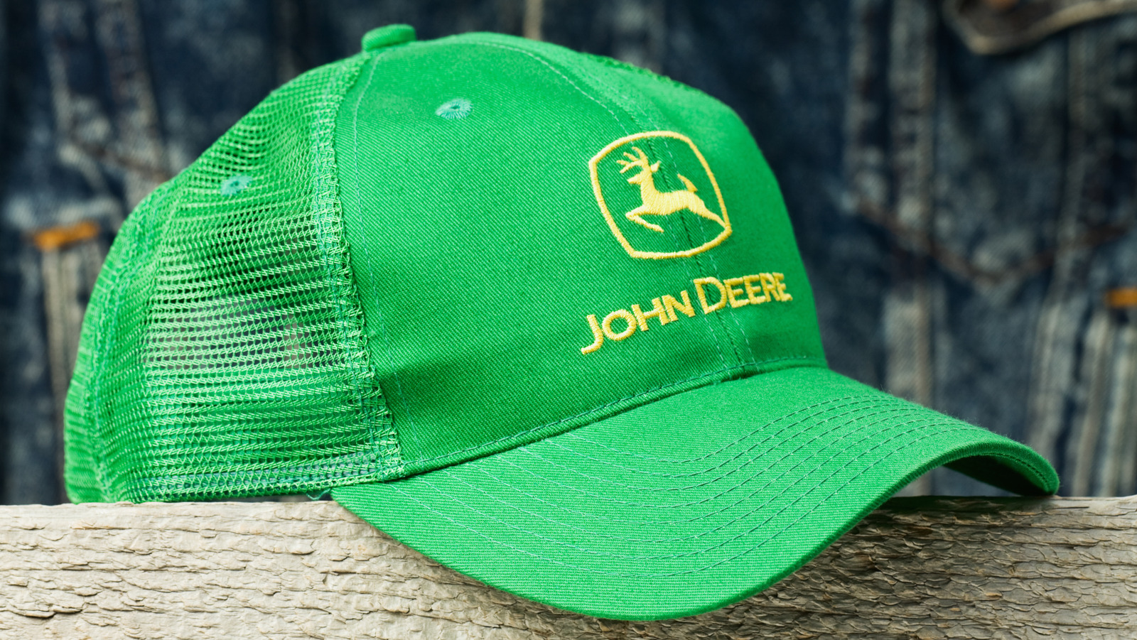 9 Unique John Deere Gifts for the Ultimate Fan