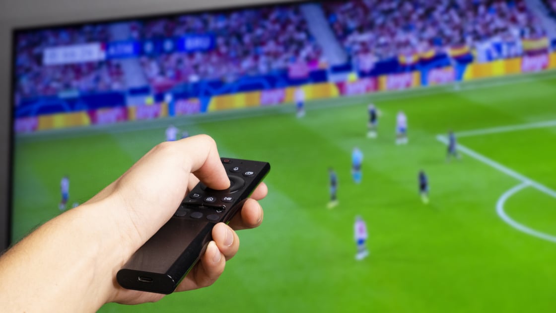 A text graphic stating the author usually hates motion smoothing but uses it for the World Cup.