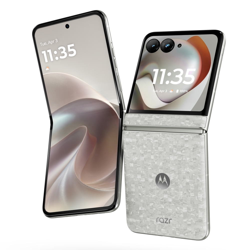 Motorola Razr 2026 render in vibrant pink and orange colorways.