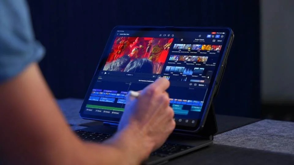 The 13-inch M5 iPad Pro highlighting its vibrant and thin OLED screen.