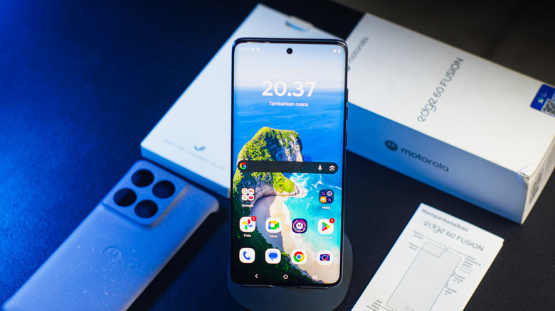 A Motorola Edge 60 Fusion smartphone featuring a deep edge curve display.
