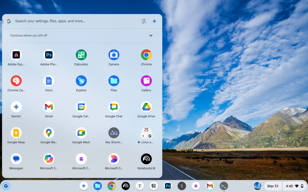 The ChromeOS Flex welcome and installation startup screen on a laptop.
